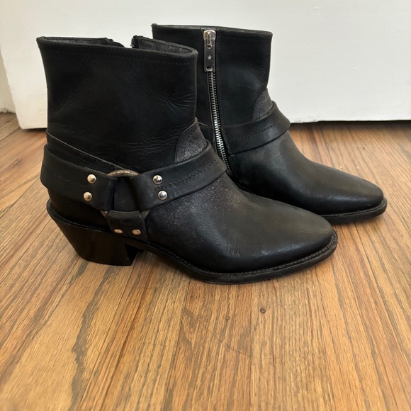 Golden Goose Shoes - Golden Goose Leather Moto Boots